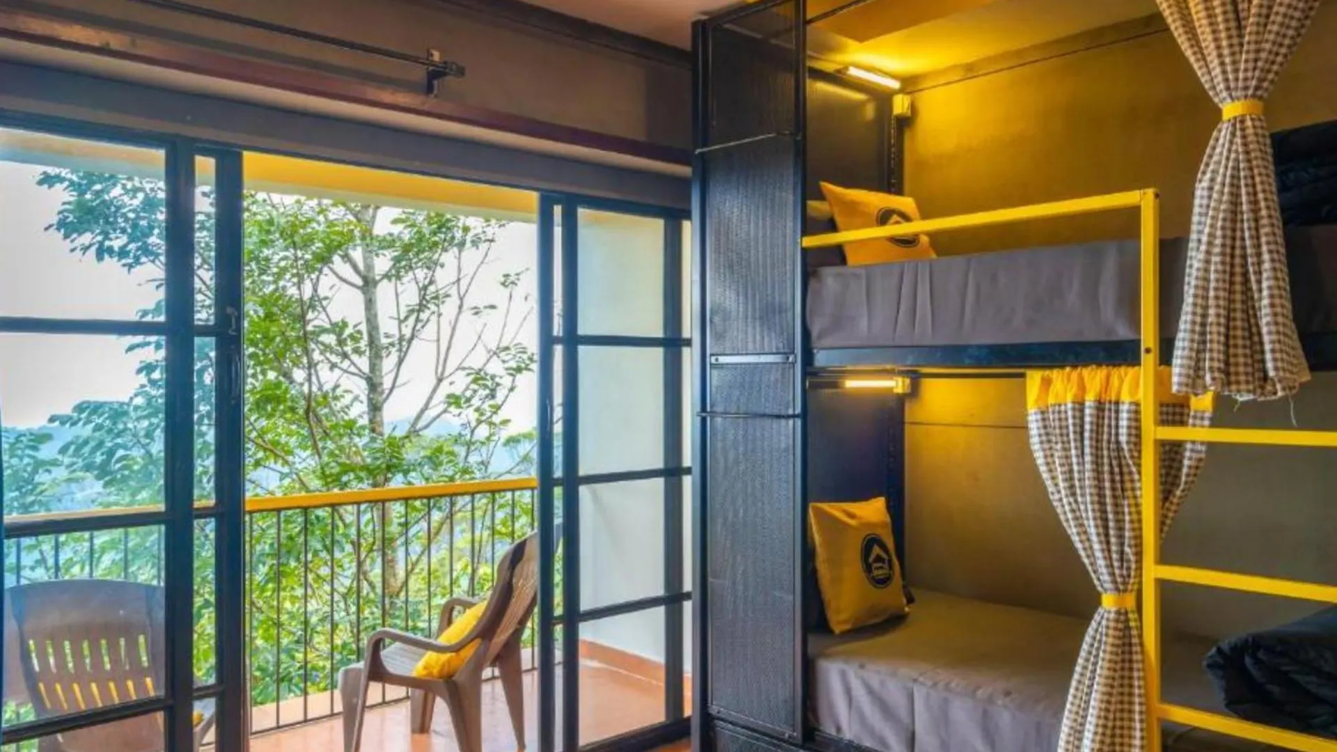 The Hosteller Munnar