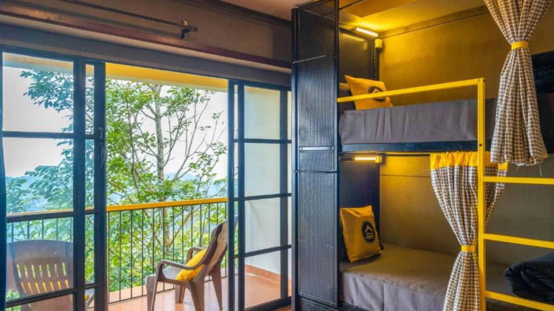 The Hosteller Munnar